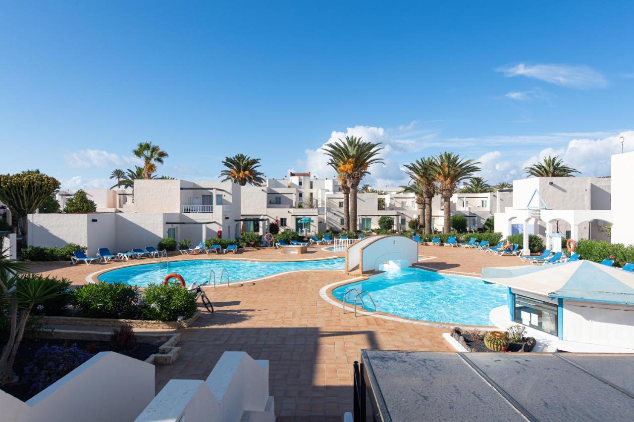 Homeforguest Con Terraza Y Piscina En 科拉雷侯